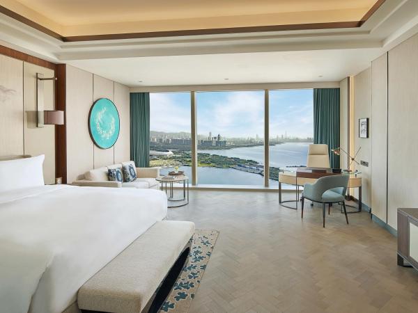 Raffles Shenzhen : photo 4 de la chambre deluxe king bed sea view room