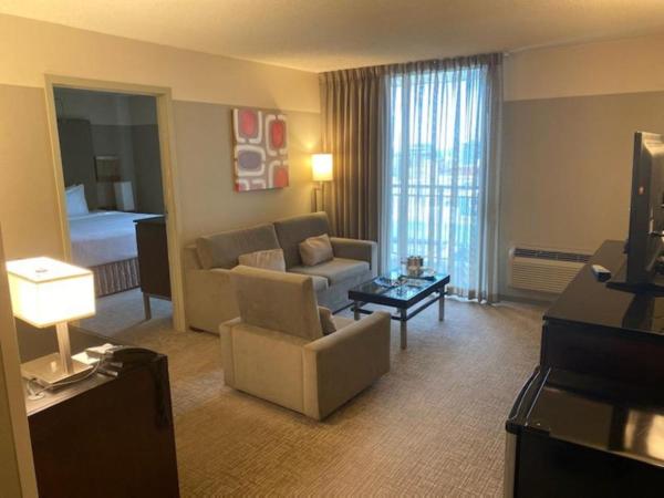 Crowne Plaza - Chicago West Loop, an IHG Hotel : photo 4 de la chambre suite lit king-size – non-fumeurs