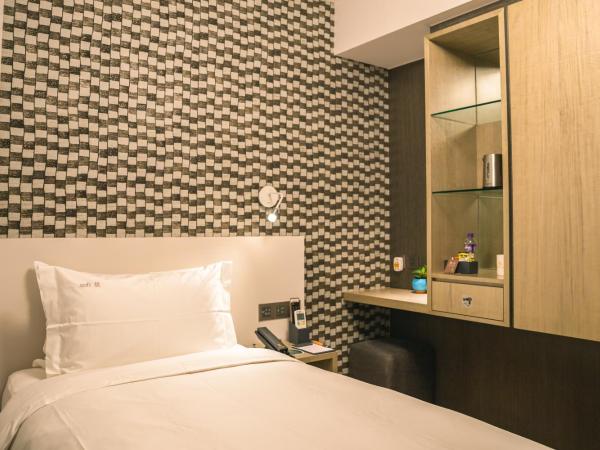 City Inn Macau : photo 3 de la chambre chambre simple supérieure