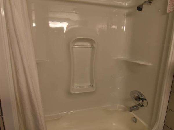 Canad Inns Destination Centre Transcona : photo 4 de la chambre chambre lit queen-size 