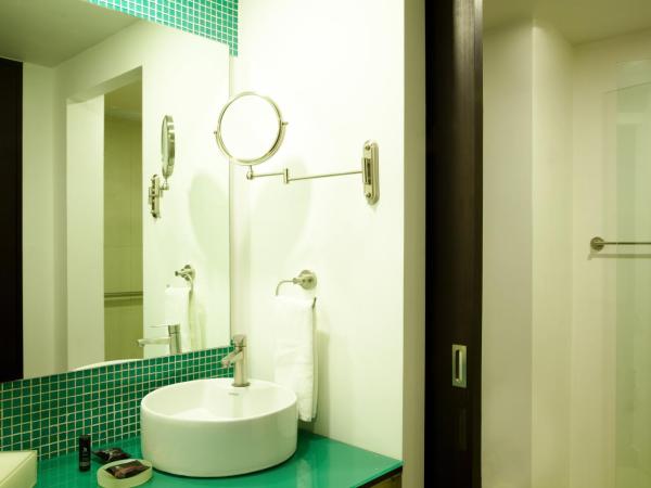 Fiesta Inn Guadalajara Aeropuerto : photo 4 de la chambre chambre lit king-size supérieure