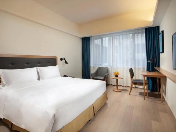Holiday Inn Shanghai Hongqiao Central, an IHG Hotel : photo 6 de la chambre chambre lit king-size standard