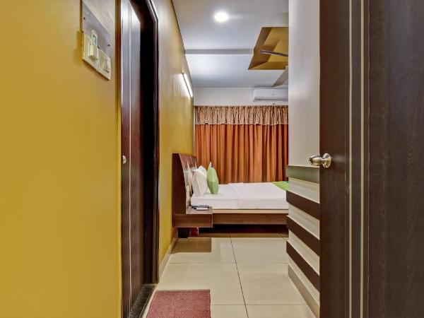 Treebo Raj Elegance Manyata Tech Park : photo 10 de la chambre [sanitized] standard double room