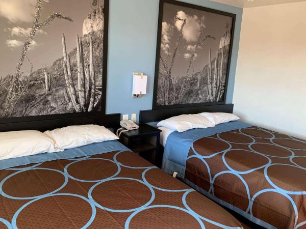 Super 8 by Wyndham Phoenix West : photo 5 de la chambre chambre double avec 2 lits doubles - non-fumeurs