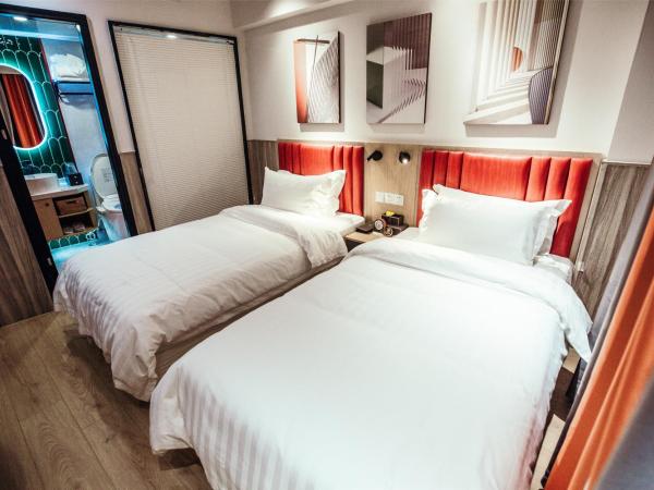 Shanghai Fish Inn People Square : photo 9 de la chambre chambre lits jumeaux deluxe