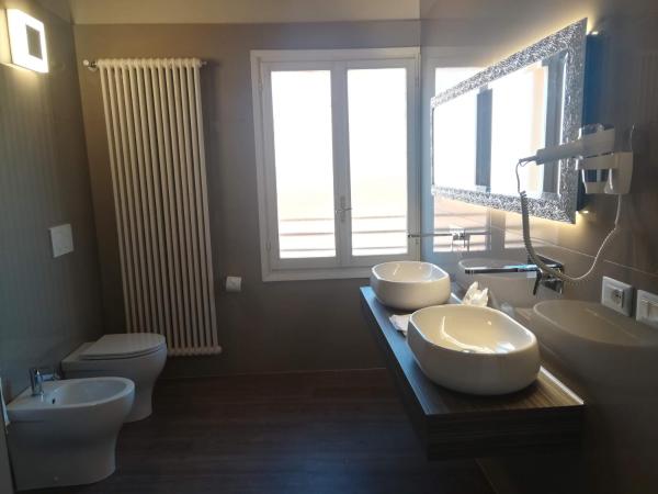 Hotel Centrale : photo 10 de la chambre studio (3 adultes) - annexe
