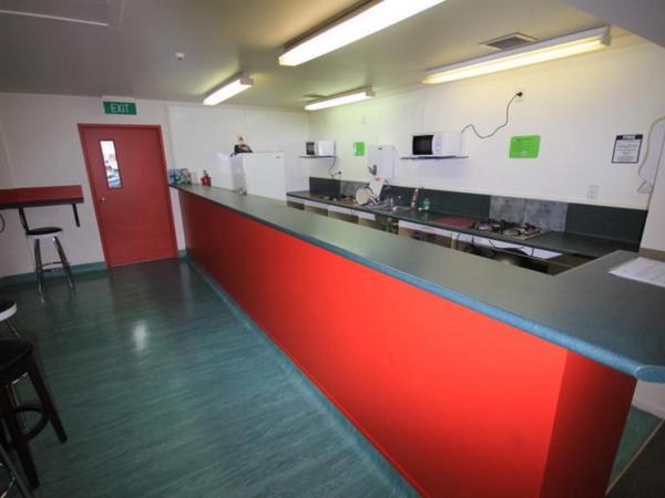 Rotorua Downtown Backpackers : photo 3 de la chambre lit dans dortoir mixte de 8 lits