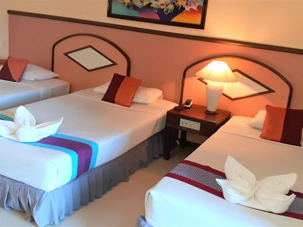 La Moon At Phuket - SHA Extra Plus : photo 1 de la chambre chambre triple