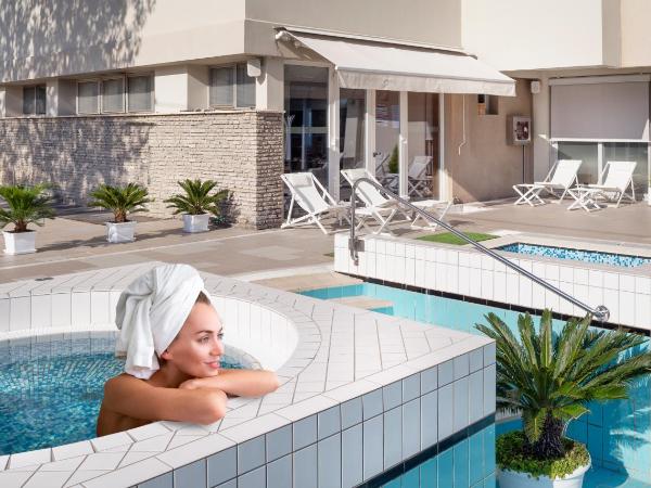 Hotel Ascot & Spa : photo 1 de la chambre chambre simple - vue sur mer