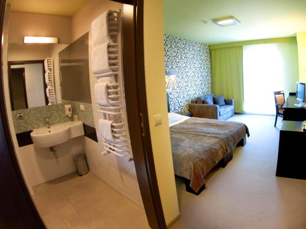 Hotton Hotel : photo 3 de la chambre chambre triple
