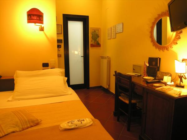 Hotel Toledo : photo 3 de la chambre chambre simple