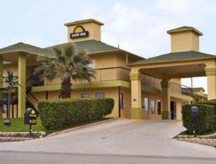 Days Inn by Wyndham San Antonio Interstate Hwy 35 North : photo 1 de la chambre room #5679442