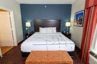 La Quinta by Wyndham Houston East at Normandy : photo 1 de la chambre room #45971909