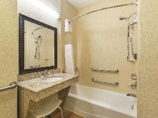 La Quinta by Wyndham Houston East at Normandy : photo 4 de la chambre room #45971910