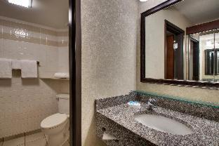 Sonesta Essential Houston Hobby Airport : photo 2 de la chambre room #52014320