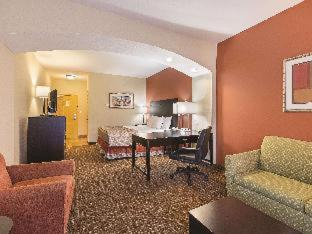 La Quinta by Wyndham Houston East at Normandy : photo 2 de la chambre room #45971914
