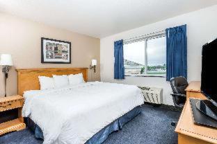 Baymont by Wyndham Indianapolis Northeast : photo 1 de la chambre room #48997208