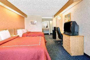 Days Inn by Wyndham Charlotte Northlake : photo 1 de la chambre room #51202214