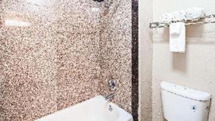 Travelodge by Wyndham San Antonio Downtown Northeast : photo 2 de la chambre room #18106023