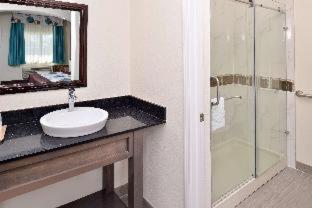 Americas Best Value Inn & Suites - Houston/Hwy 6 & Westpark : photo 7 de la chambre room #167373414