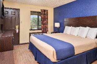 Americas Best Value Inn Medical Center Downtown : photo 3 de la chambre economy king non-smoking