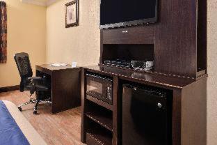 Americas Best Value Inn Medical Center Downtown : photo 2 de la chambre economy king - smoking