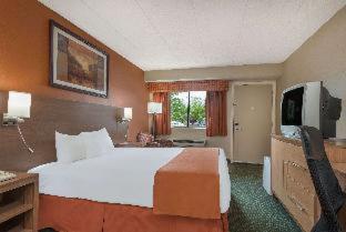 Days Inn by Wyndham Columbus Fairgrounds : photo 4 de la chambre room #2628218