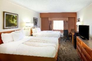 La Quinta Inn by Wyndham Austin Capitol / Downtown : photo 1 de la chambre room #5692324
