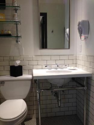 Hollywood Hotel : photo 6 de la chambre room #5589243