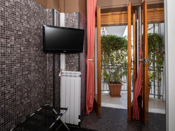 CconfortHotels R&B Dolci Emozioni - SELF CHECK IN : photo 2 de la chambre chambre simple avec balcon
