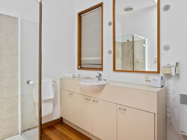 Riverfront Motel & Villas : photo 1 de la chambre maison 4 chambres