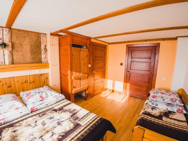 Dom wypoczynkowy Stoch Mądry : photo 4 de la chambre chambre triple avec salle de bains