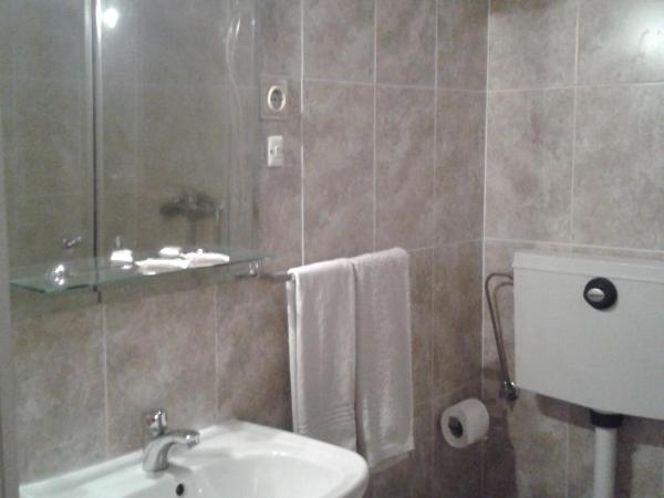 Lira Guest House B&B : photo 1 de la chambre chambre double Économique