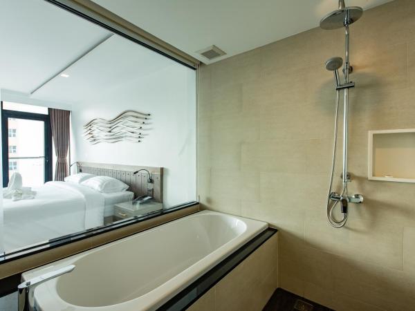 Blackwoods Hotel Pattaya - SHA Extra Plus : photo 5 de la chambre chambre double supérieure