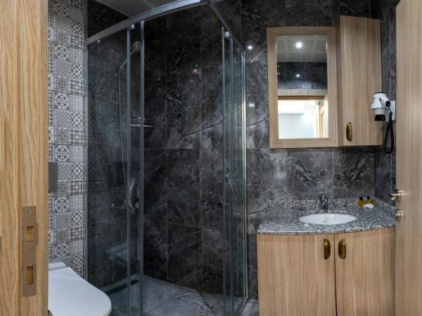 Hotel Yesilpark : photo 2 de la chambre chambre triple