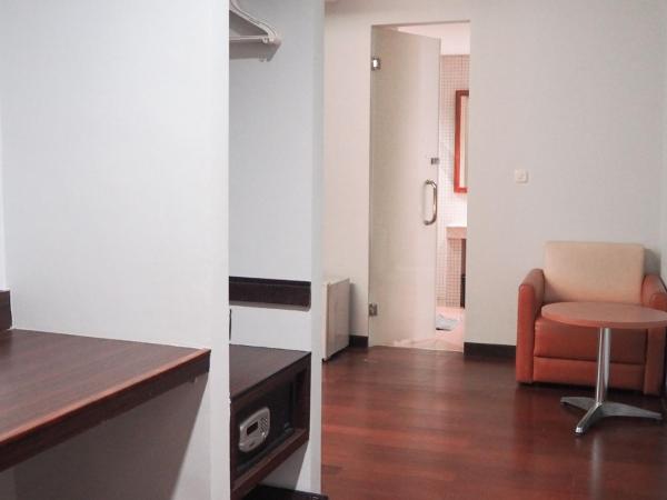 favehotel MEX Tunjungan Surabaya : photo 3 de la chambre suite