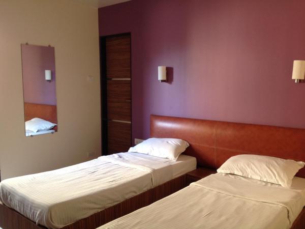 Pals Hotel : photo 2 de la chambre chambre double ou lits jumeaux