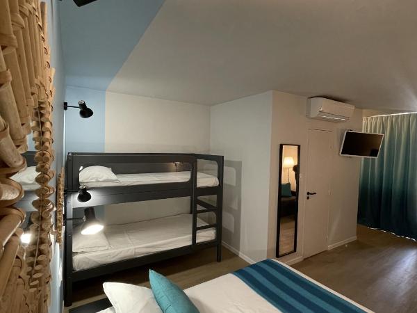 Hotel Cantosorgue : photo 4 de la chambre chambre quadruple