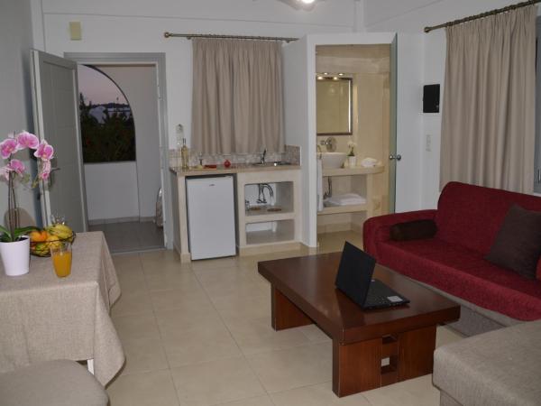 Niovi : photo 1 de la chambre hébergement supérieur 1 chambre (2 adultes)