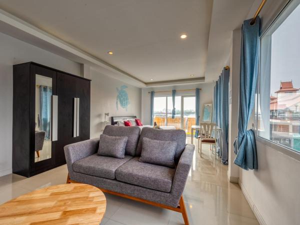 Lemon Loft Boutique Room : photo 2 de la chambre suite familiale avec balcon