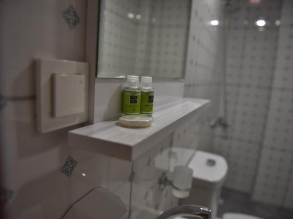 Yeşilyurt otel : photo 3 de la chambre chambre triple Économique