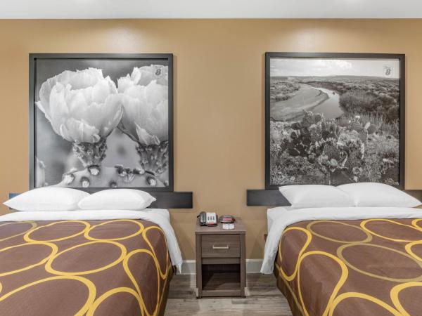 Super 8 by Wyndham Houston NW Beltway 8-West Rd : photo 3 de la chambre chambre 2 lits queen-size - non-fumeurs