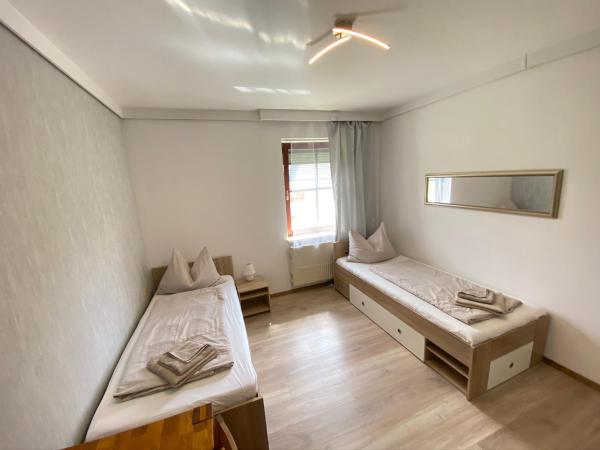 Pension Günther : photo 3 de la chambre chambre lits jumeaux