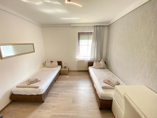 Pension Günther : photo 6 de la chambre chambre lits jumeaux