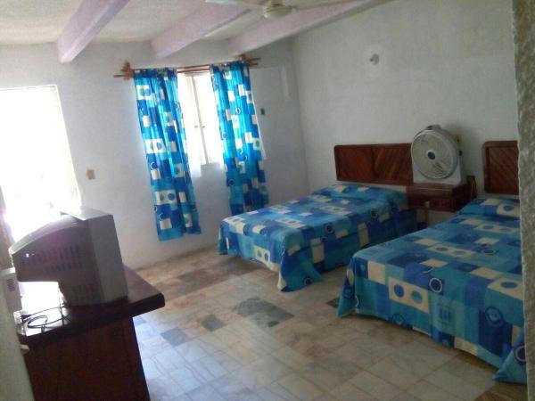 Hotel Villa Mexicana Puerto Escondido : photo 1 de la chambre chambre lits jumeaux standard avec vue sur jardin