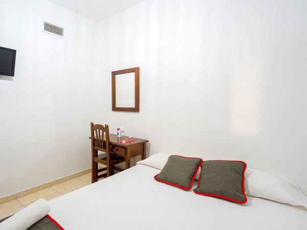 Pensión Ayuntamiento : photo 3 de la chambre chambre double