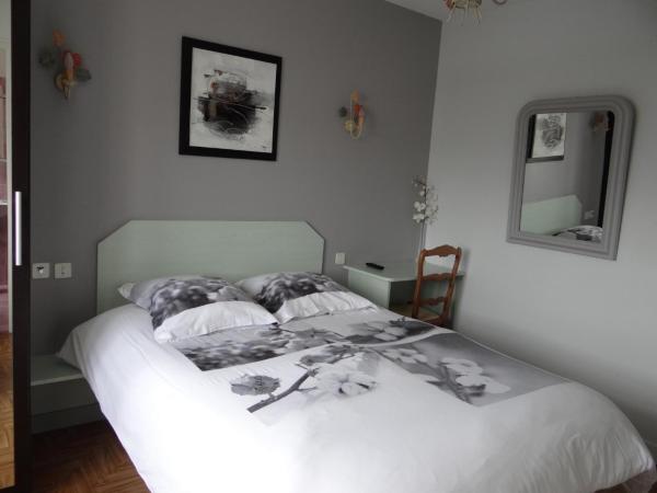 Chambres d'hôtes La Mansardière : photo 1 de la chambre chambre double standard