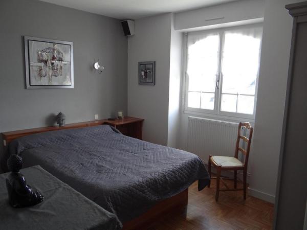 Chambres d'hôtes La Mansardière : photo 5 de la chambre chambre double standard