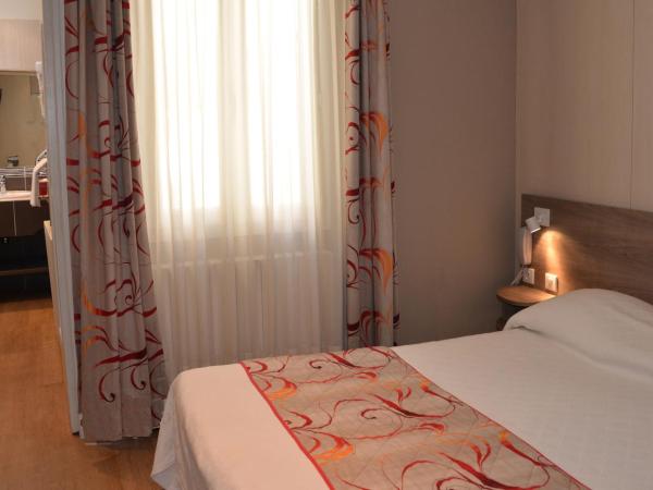 Hotel Le Revest : photo 1 de la chambre chambre double supérieure