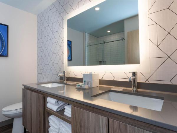 TRYP by Wyndham Orlando : photo 4 de la chambre chambre familiale - non-fumeurs